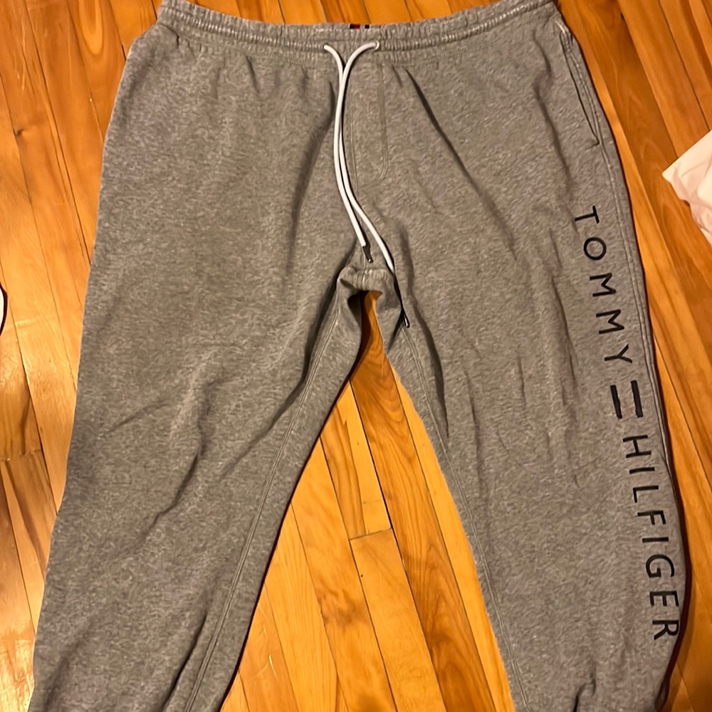 Tommy Hilfiger grey sweatpants